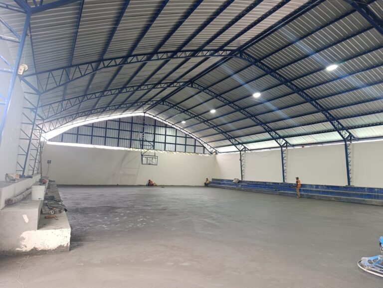 OBRAS DEPORTIVAS AVANZAN EN LAS UNIDADES EDUCATIVAS DEL CANTÓN